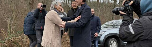 Zanemela od sreće: Dirljiv susret bake Koviljke i Darka Glišića - Ovako ljudi reaguju kad vide da je neko rešio njihove probleme (VIDEO)