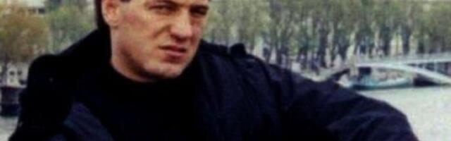 ISKASAPLJEN, UPUCAN, UMOTAN U CELOFAN, ŽIV ZAPALJEN I BAČEN U RAKU: Ovako je prošao Šiptarov kum i BIVŠI POLICAJAC!