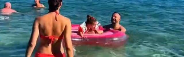 Kako da prepoznate Bosance na plaži! Bila je dovoljna samo 1 rečenica, ovo samo oni mogu (VIDEO)