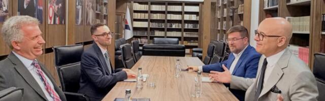 Вучевић са британским амбасадором Фергусоном о унапређењу сарадње