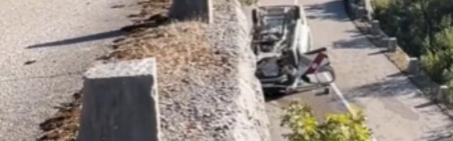 STRAVIČNA NESREĆA NA PUTU BOGETIĆI - GLAVA ZETE Jedna osoba stradala, šest povređeno (VIDEO)