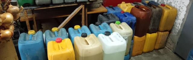 OŠTETILI BUDŽET DRŽAVE ZA 180 MILIONA! Velika akcija policije širom Srbije: Uhapšeno petoro, a kod njih nema šta nije pronađeno, pogledajte ARSENAL! (FOTO)