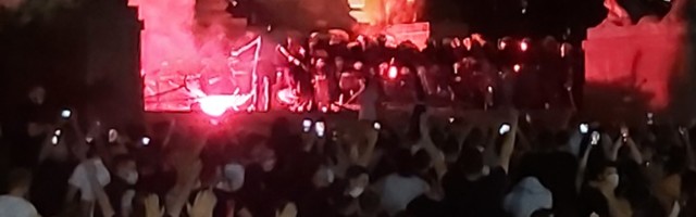 Demokratija u Srbiji kao u afričkim zemljama (FOTO)