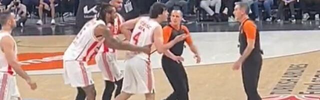 Teodosić isključen, pa jurio sudiju po terenu (VIDEO)