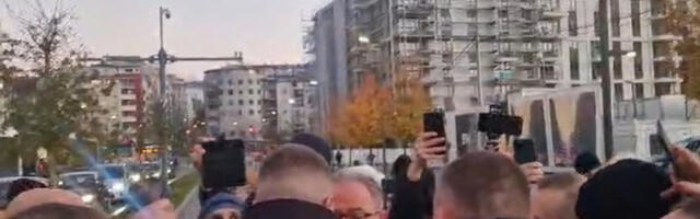 KOGA BRE ZA****TE VIŠE, KO VAS PLAĆA?! Narod besan na Lutovca i 10-ak pristalica koji blokiraju BG na vodi (VIDEO)