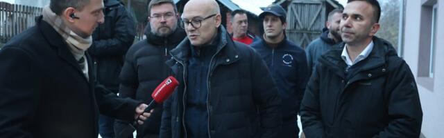 Lider naprednjaka Vučević: Na meti su svi novinari koji nisu podlegli pritiscima i ucenama blokaderske bande