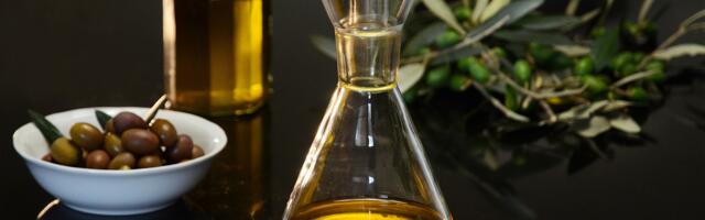 Maslinovo ulje ili čia semenke: Deluju li viralne namirnice za zdravlje creva?