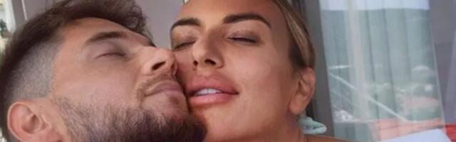 "Muškarac treba da bude glavni u seksu": Pevač progovorio o intimi sa trudnom suprugom