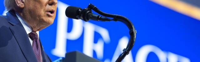 Tramp potpisao ukaz o uvođenju novih carina od 10 odsto na globalnom nivou