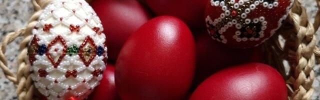 Danas je Svetli ponedeljak: Devojke treba politi vodom - Evo i zbog čega