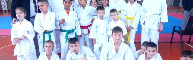 Novi uspesi Karate kluba „Shinobi“ iz Vlasotinca