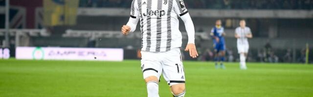 Kostić sve bliži odlasku iz Juventusa: Murinjo i Tadić zovu