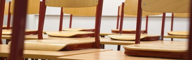 Zatvaraju se dve škole u Dimitrovgradu, zaposleni zaraženi koronom