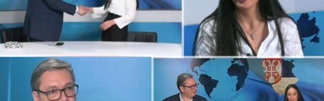 PREŽIVELA TORTURU OD BLOKADERA! Unuka Dobrice Ćosića uručila poklon Vučiću, pa progovorila o paklu kroz koji je prošla: Posipali je sirćetom, gađali jajima...