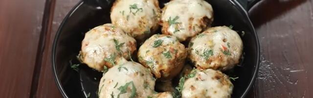 Savršeni za bilo koji obrok: Šampinjoni punjeni sirom i jajetom