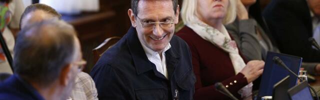 Skoro formiranje REM-a samo ako se nastavi zakonito