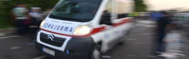 HITNA POMOĆ: Dve osobe lakše povređene u dva udesa