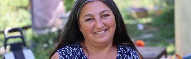 "SVI SU ME OTKAČILI OSIM BOGA, NEMAM NI TOALET" Ispovest pevačice koja je sa mužem i svekrvom prošla golgotu, živela bez struje (FOTO)