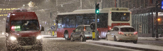 Evo kako da bezbedno vozite po ledenoj kiši? 4 saveta zlata vredna, jedan će vam olakšati život