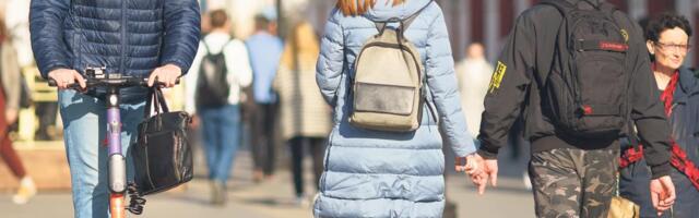 Važna pravila za električne trotinete koja malo ko zna: Gde smeju da voze deca, gde odrasli i ko uopšte ne sme da ih vozi