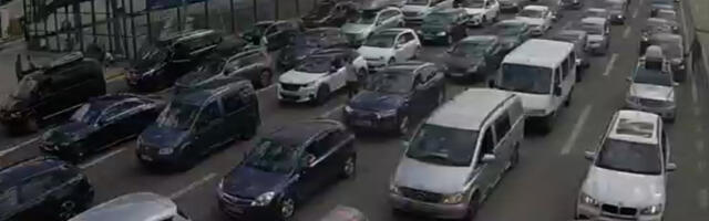 AMSS: Teretnjaci čekaju pet sati na izlazu iz Srbije na Batrovcima i Horgošu