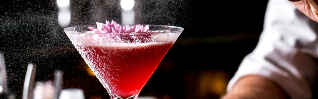Schweppes Mixology: Kreiraj najbolji koktel i osvoji put u London