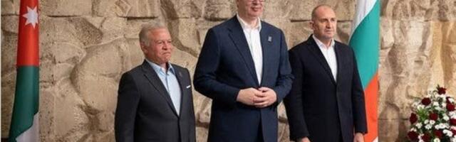 VUČIĆ SA RADEVIM I KRALjOM ABDULOM DRUGIM: U uslovima geopoloitičkog magnovenja za Srbiju najvažnije da čuvamo mir i stabilnost