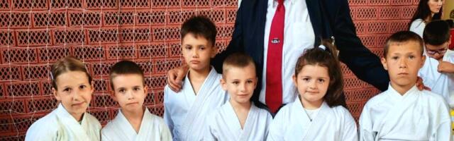 Sedam medalja za vranjske karatiste u Batočini