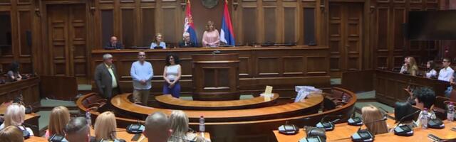 Najtalentovaniji srednjoškolci Srbije nagrađeni diplomama u Narodnoj skupštini