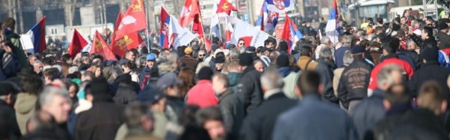 (VIDEO) Panika kod SNS-ovaca kada su čuli reč građana