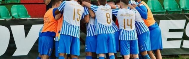 NAGRADA JE OTIŠLA U PRAVE RUKE: Od njega boljeg nema - "mister" prigrlio plaketu za najboljeg trenera u 2023. godini! (FOTO)