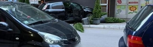 Automobilom sleteo s puta i udario u ulaz vrtića