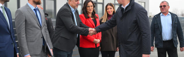 Вучић у Мерошини: Имамо највеће девизне резерве и највише злата у историји (видео)