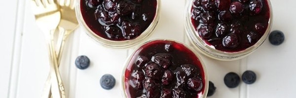 Cheesecake od borovnice u tegli – bez pečenja!