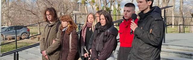 Batinaši koji su tukli studente u Novom Sadu i dalje na slobodi: Uprkos brojnim snimcima, policija nikako da identifikuje napadače