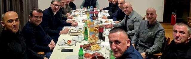 Vucic has dinner with members of special unit Kobre: "We spoke about everything we are going through together"