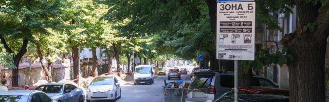 "Svi imamo po jednog Boška", Crnogorac ostavio komšiji preteću poruku zbog parking mesta, scena iz regiona izazvala polemike