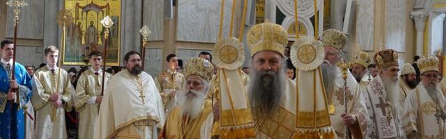Liturgijom u Hramu Svetog Save počelo zasedanje Sabora SPC: Saboru prisustvuju vladike SPC iz celog sveta