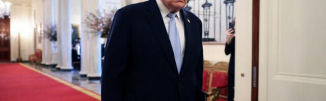 Трамп запретио уништењем иранске енергетике ако Ормуски мореуз не буде отворен