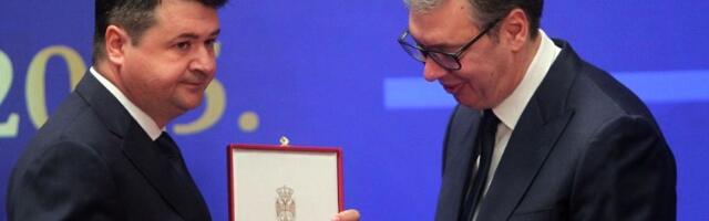 Vučić o tvrdnjama da će Vladan Petrov biti predsednički kandidat SNS: "Pet puta je obrazovaniji od Đokića"