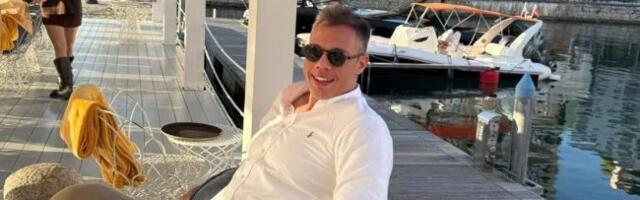 Blokaderske perjanice slave! Dok im polsušnici uništavaju Srbiju, oni uživaju (FOTO)