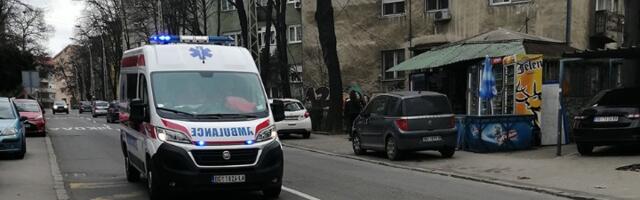 Ranjeni mladić ostavljen ispred ulaza u Hitnu pomoć