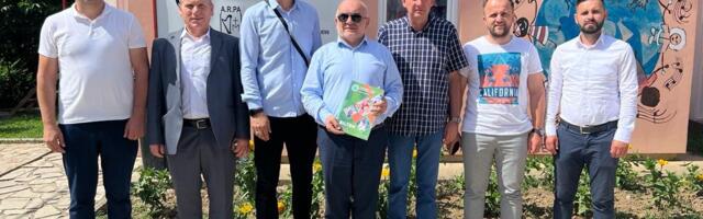 Predsjednik Mešihata uručio donaciju Udruženju EMMAUS u Srebrenici