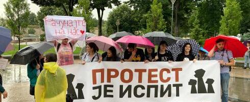 Građani Niša se okupili, iako je protest odložen