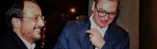 "POSKIDALI KRAVATE PA ..."! Vučić pokazao kako provodi veče sa predsednikom Kipra! (VIDEO)