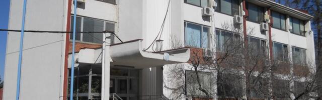 Uhapešni tehnički direktor i dva radnika u niškoj toplani, izlivali mazut u kanalizaciju