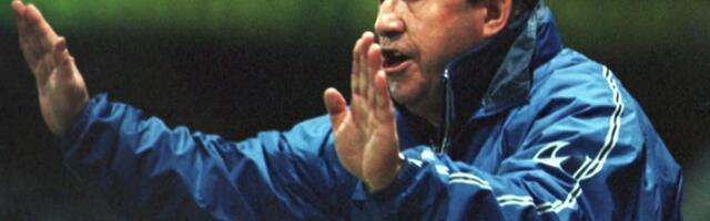 "ŽENA JE STVORENA ZA RAĐANJE DECE, A NE ZA FUDBAL" Skandalozan komentar legendarnog trenera! Nije mu prvi put da sramno ponižava fudbalerke!