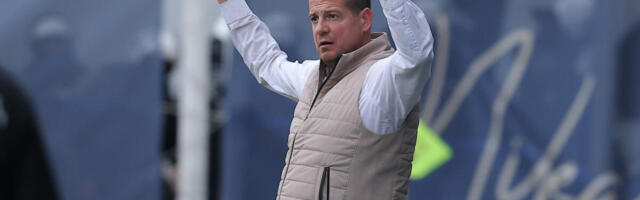 Nenad Lalatović se prekrstio na poziv Delija, a onda dobio ovacije i domaćih i gostujućih navijača (Video)