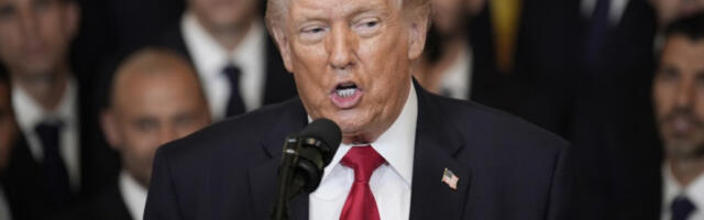 ​Трамп: Желимо да уђемо у Иран и очистимо све