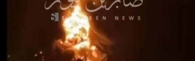 STRAVIIČNA SCENA! POGOĐENA DVA TANKERA U PERSIJSKOM ZALIVU! Plameni stubovi se visiko dižu u nebo! (VIDEO)